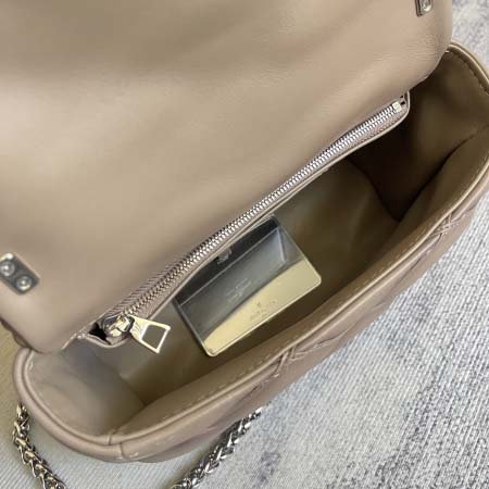 2025年12月10日入荷Louis Vuitton バッグ高品質新作/誕生日プレゼント/ZC工場