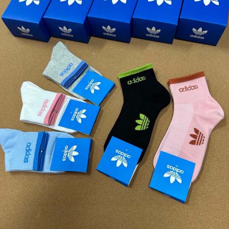 2025年12月11日入荷新品Adidas靴下ギフト/誕生日/記念品/アクセサリーkaka工場
