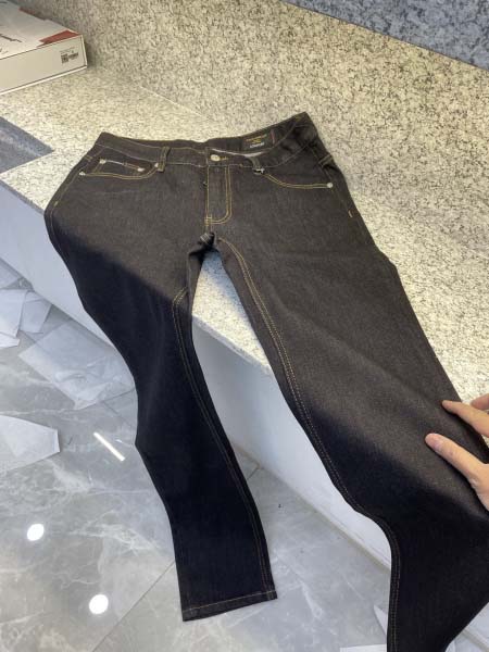 2025年12月12日入荷新作Dolce&Gabbanaジーパン秋冬高品質/人気/限定版/Knt工場