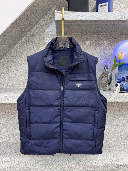 2025年12月14日入荷新作Pradaダウンジャケット秋冬高品質/人気/限定版/Knt工場