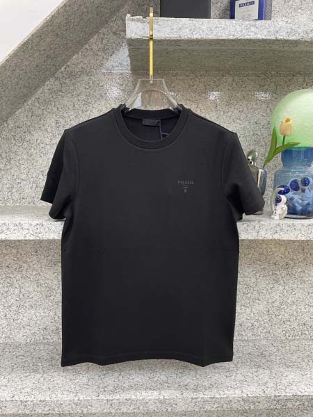 2025年12月15日入荷新作Prada半袖 tシャツ秋冬高品質/人気/限定版/Knt工場