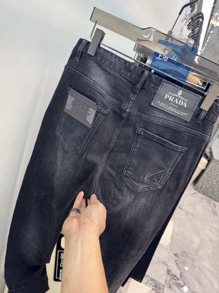 2025年12月15日入荷新作Pradaジーパン秋冬高品質/人気/限定版/Knt工場