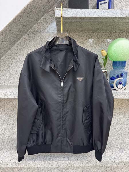 2025年12月15日入荷新作Pradaジャケット秋冬高品質/人気/限定版/Knt工場