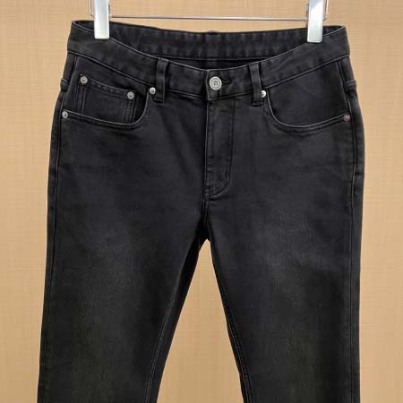 2025年12月15日入荷新作Ferragamoジーパン秋冬高品質/人気/限定版/Knt工場