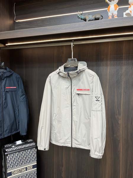 2025年12月16日入荷新作Pradaジャケット秋冬高品質/人気/ASB工場