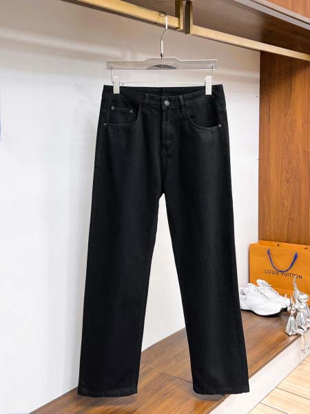 2025年11月18日秋冬新作Gucciジーパン高品質人気商品/XQY工場