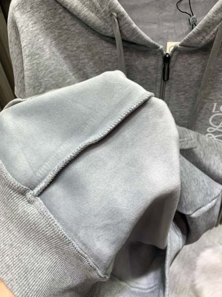 2025年11月18日秋冬新作Loeweスウェット高品質人気商品/XQY工場