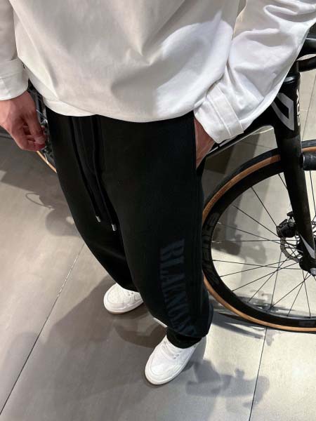 2025年11月19日秋冬新作Balenciagaスラックス人気商品/XQY工場