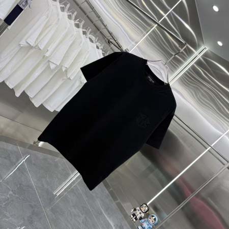 2025年12月24日入荷秋冬新作Balenciaga半袖 tシャツ/XQY工場