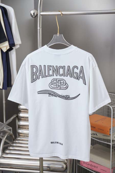 2025年12月24日入荷秋冬新作Balenciaga半袖 tシャツ/XQY工場