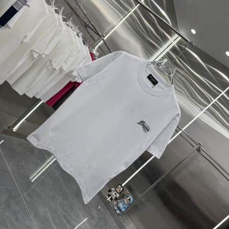 2025年12月24日入荷秋冬新作Balenciaga半袖 tシャツ/XQY工場