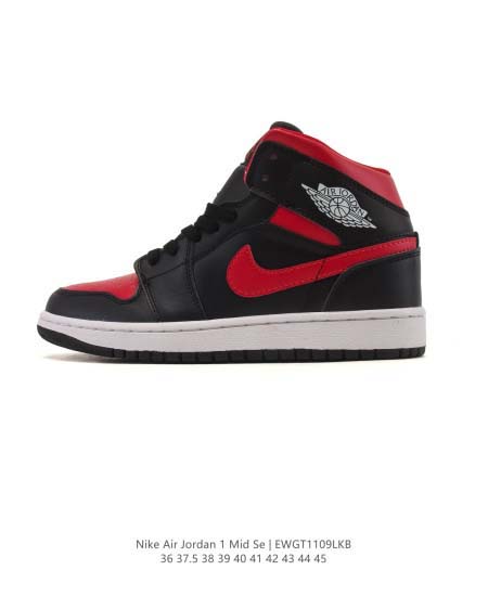 2025年12月25日入荷新品（NIKE）AIR JORDAN 1 MID人気 スニーカー男女兼用/誕生日プレゼント/XH工場