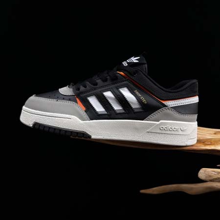 2025年12月25日入荷新品Adidas人気 スニーカー男女兼用/誕生日プレゼント/XH工場