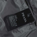 2025年12月1日秋冬新作Pradaジャケット高品質人気商品/LDF工場