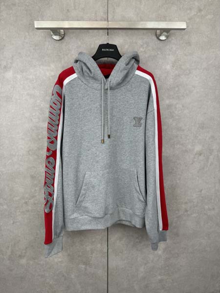 2025年12月1日秋冬新作LOUIS VUITTONスウェ...