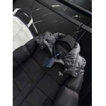 2025年12月3日秋冬新作Pradaダウンジャケット高品質人気商品/LDF工場
