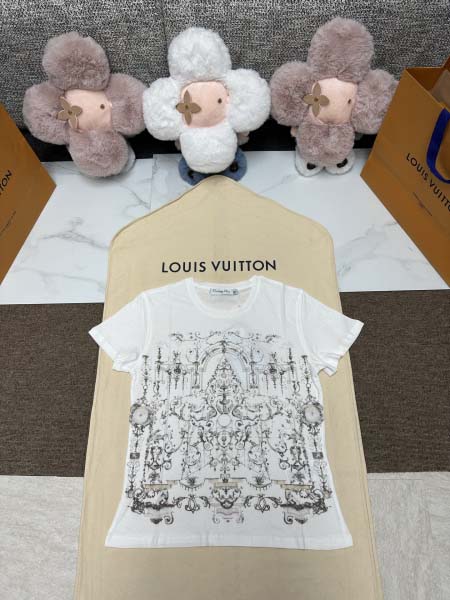 2025年12月4日秋冬新作Dior 女性半袖 tシャツ高品...