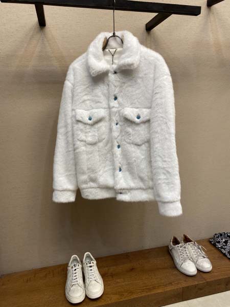 2025年12月4日秋冬新作Louis Vuittonジャケ...