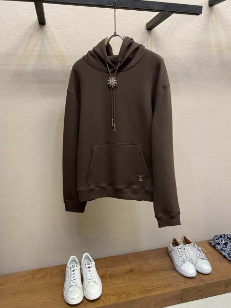 2025年12月4日秋冬新作Louis Vuittonスウェ...