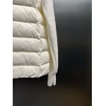 2025年12月5日秋冬新作Moncler女性ダウンジャケット高品質人気商品/LDF工場