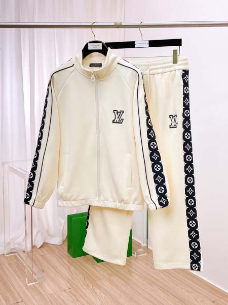 2025年12月5日入荷新作Louis Vuittonスーツ...