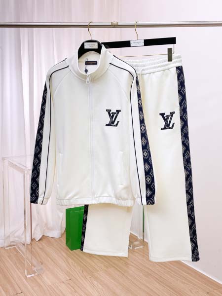 2025年12月5日入荷新作Louis Vuittonスーツ...