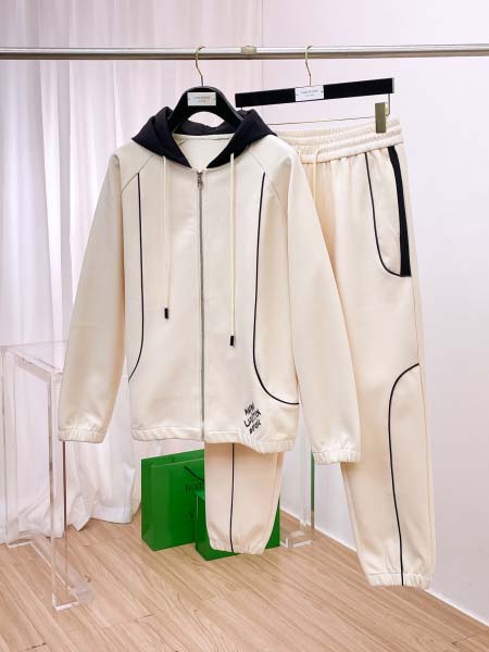 2025年12月5日入荷新作Louis Vuittonスーツ...