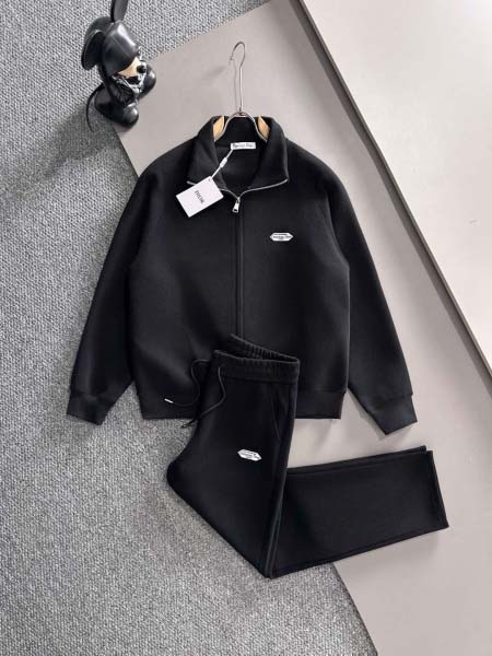 2025年12月5日入荷新作Diorスーツ上下 ★高級品/誕...