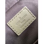 2025年12月8日入荷ヴィトン バッグM12490 25 x 18.5 x 7高品質新作/誕生日プレゼント