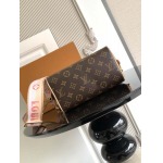 2025年12月8日入荷ヴィトン バッグM46954 高品質新作/誕生日プレゼント