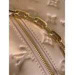 2025年12月8日入荷ヴィトン バッグM13389M13387M13359M13357 M13358 Coussin BackpackMonogram CoussinLV 21 x 26 x 10 高品質新作/誕生日プレゼント