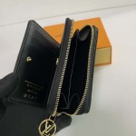 2025年12月8日入荷ヴィトン財布M13829LV SkiCoussinMonogramLV Circle 高品質新作/誕生日プレゼント