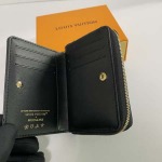 2025年12月8日入荷ヴィトン財布M13829LV SkiCoussinMonogramLV Circle 高品質新作/誕生日プレゼント