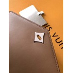 2025年12月9日入荷Louis Vuitton バッグN82033 N98925 N98928 N80432 N99017 N84714 N86012 Rose des Vents LV 27x11x19 高品質新作/誕生日プレゼント/