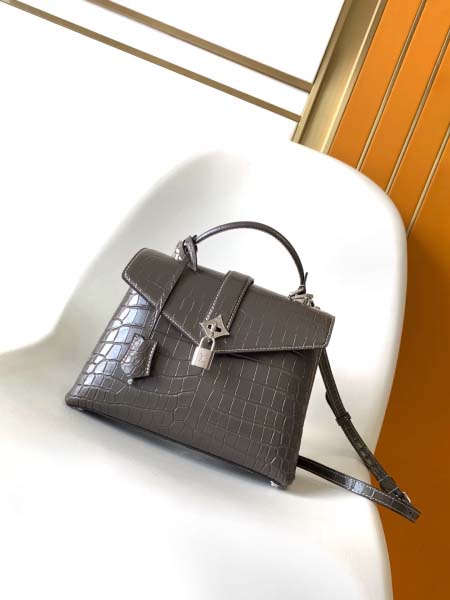 2025年12月9日入荷Louis Vuitton バッグ ...