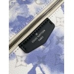 2025年12月9日入荷Louis Vuitton バッグM45760 Discovery Monogram LV iPad Monogram Watercolor Blue 37 x 40 x 20Cm  高品質新作/誕生日プレゼント/Z