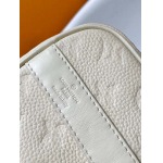 2025年12月9日入荷Louis Vuitton バッグM24432 Keepall 2024 Monogram Taurillon 25 x 15 x 11  高品質新作/誕生日プレゼント/ZC工場