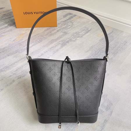 2025年12月9日入荷Louis Vuitton バッグM...