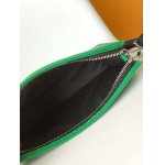 2025年12月9日入荷Louis Vuitton バッグM83099 GastonMonogramTagaTagarama22 x 14.5 x 4.5  高品質新作/誕生日プレゼント/ZC工場