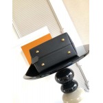 2025年12月9日入荷Louis Vuitton バッグM25352 高品質新作/誕生日プレゼント/ZC工場