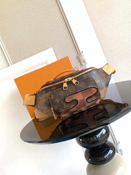 2025年12月9日入荷Louis Vuitton バッグM...