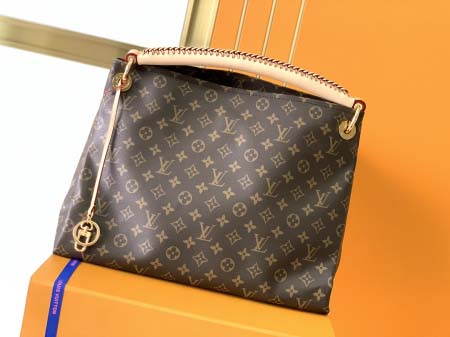 2025年12月9日入荷Louis Vuitton バッグA...