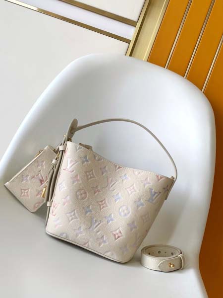 2025年12月9日入荷Louis Vuitton バッグM...