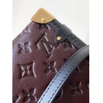 2025年12月9日入荷Louis Vuitton バッグM26304 2025 Side Trunk Monogram 23.5 x 16. 高品質新作/誕生日プレゼント/ZC工場