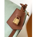 2025年12月9日入荷Louis Vuitton バッグ M26905 M26905 M26039 M26360 M26905 Express Keepall Monogram 高品質新作/誕生日プレゼント/ZC工場