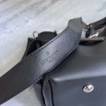 2025年12月9日入荷Louis Vuitton バッグM24861 CarryAll Cargo 33.5 x 23 x 15 高品質新作/誕生日プレゼント/ZC工場