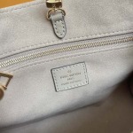 2025年12月9日入荷Louis Vuitton バッグM45659 M45654 M45779M45653 OnTheGo Tote Monogram bb 25.0 x 11.0 x 19.0 高品質新作/誕生日プレゼント/ZC工場