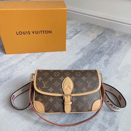 2025年12月10日入荷Louis Vuitton バッグ...