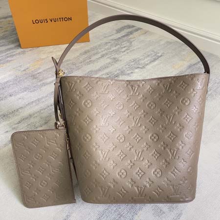 2025年12月10日入荷Louis Vuitton バッグ...