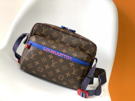 2025年12月10日入荷Louis Vuitton バッグ...